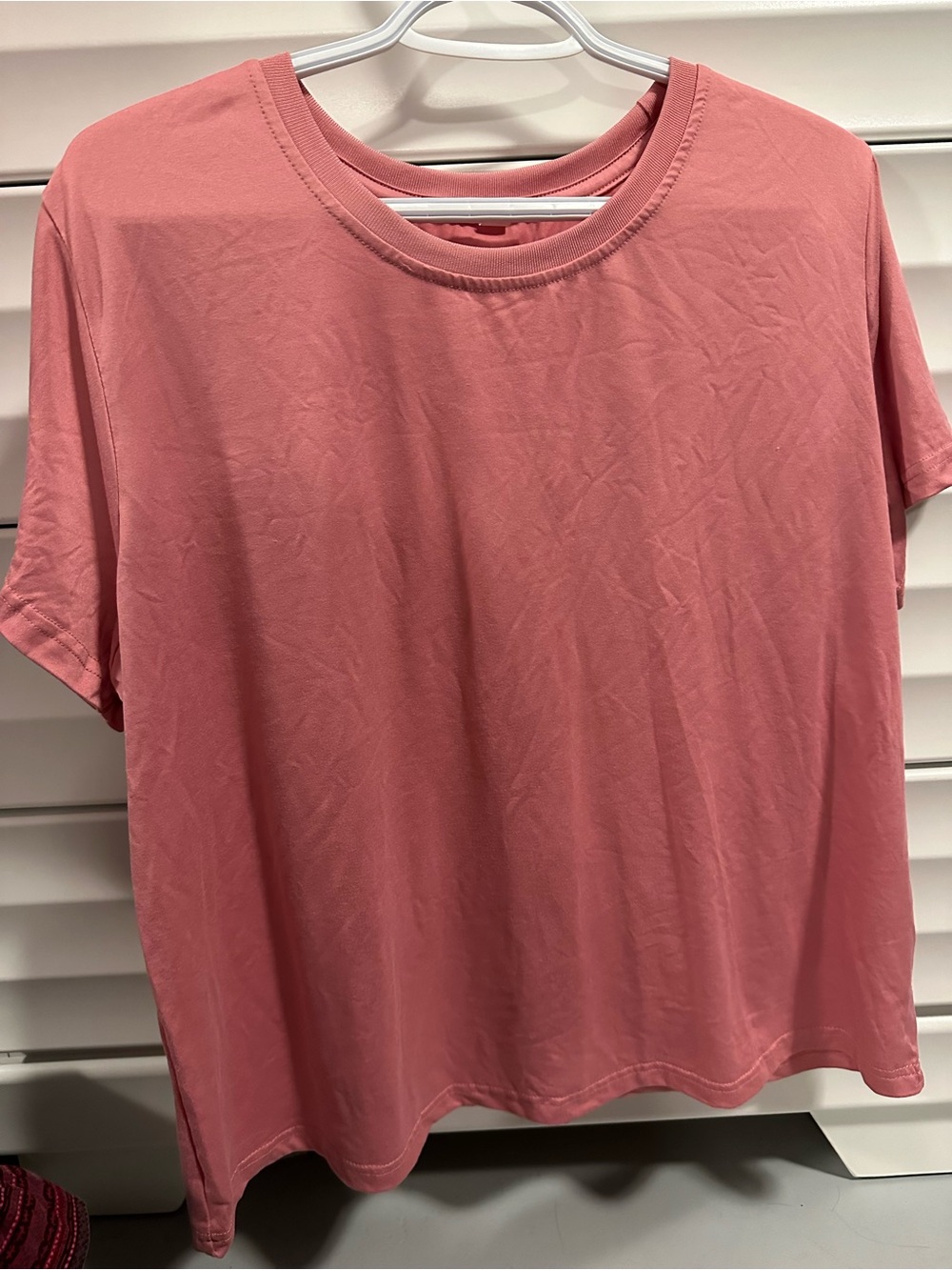 Plain pink t shirt